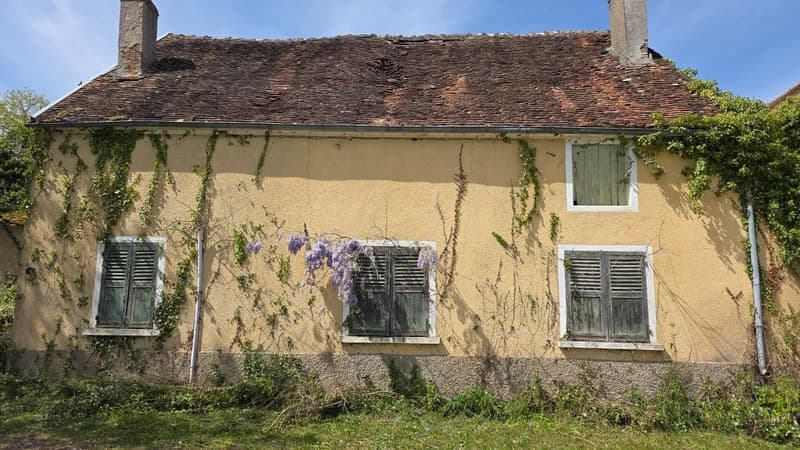 ARQUIAN - Les Cardots - 4-room house to be completely renovated (1)