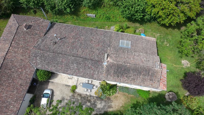 Maison en pierres 210 m² avec dépendances SAINTE COLOMBE DE DURAS (4)