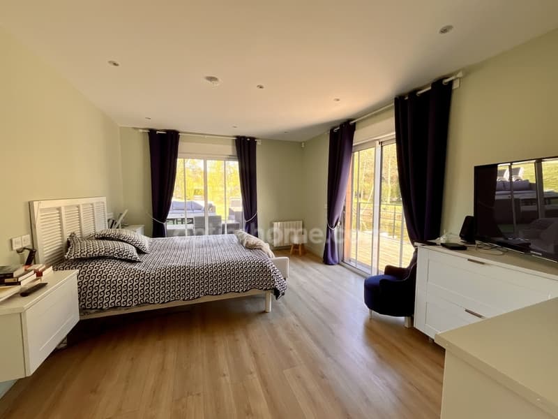 Proprietà rara, su 5900m², 2 abitazioni 500m², 2 stagni, uno spazio (12)