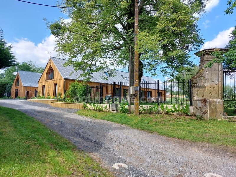 Proprietà rara, su 5900m², 2 abitazioni 500m², 2 stagni, uno spazio (1)