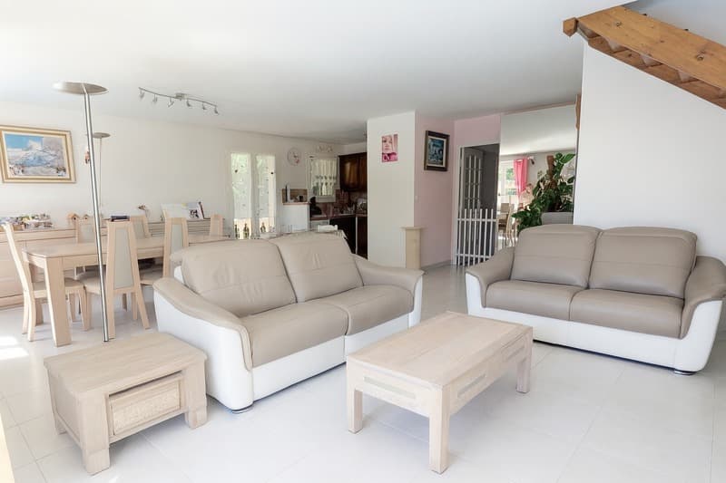 EYGUIÈRES (13) | Schöne Familienvilla mit 165 m² und 5 Zimmern (7)