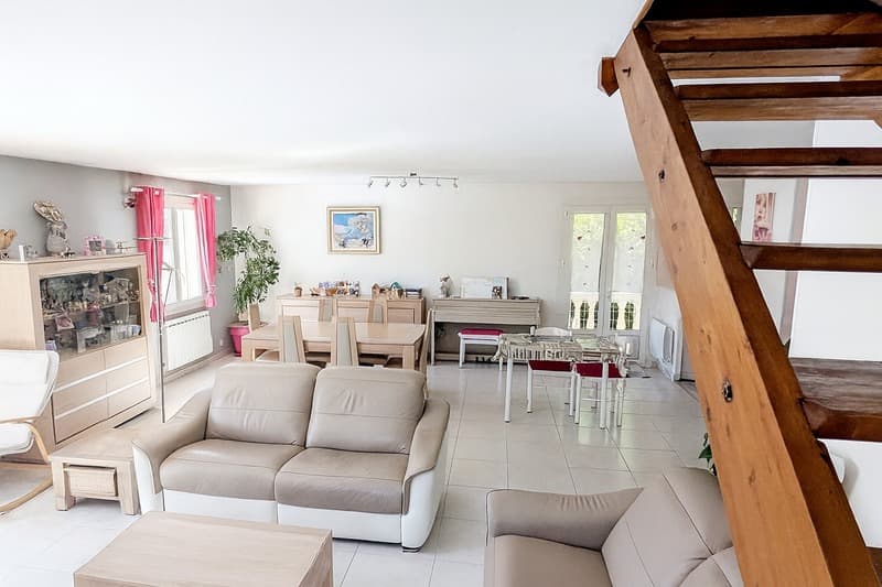 EYGUIÈRES (13) | Schöne Familienvilla mit 165 m² und 5 Zimmern (13)
