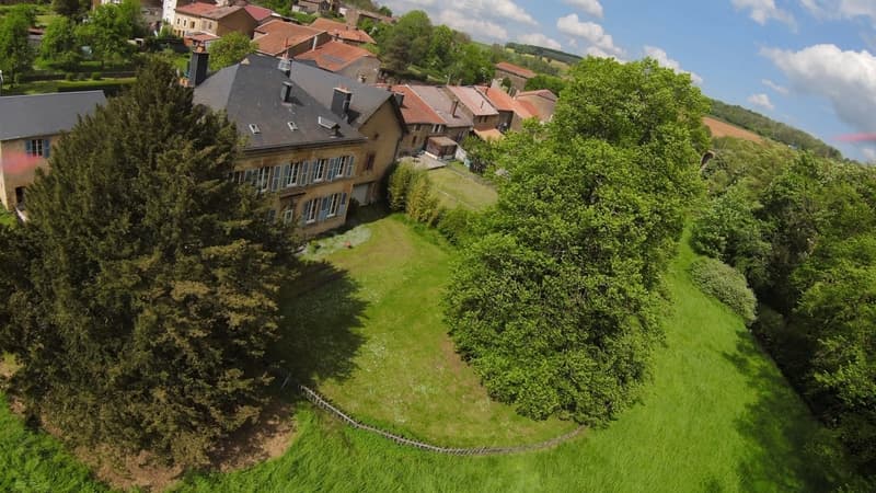 Exceptional master house on 1.6 hectares of land (2)