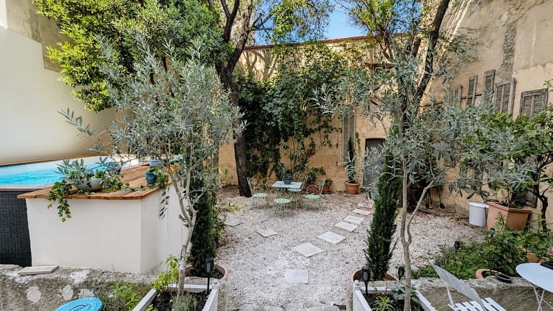 SALON-DE-PROVENCE (13) | Herrenhaus mit Charakter, Garten und (2)