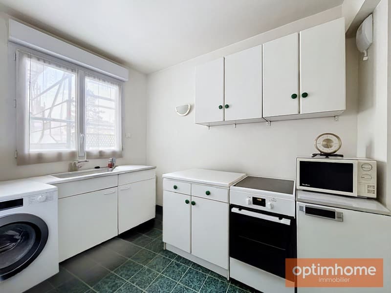 Vente en nue-propriété - Appartement de standing avec balcons cave et (5)