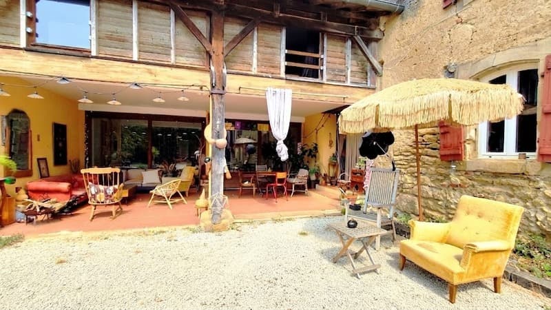 Un Domaine sur la Colline (11)