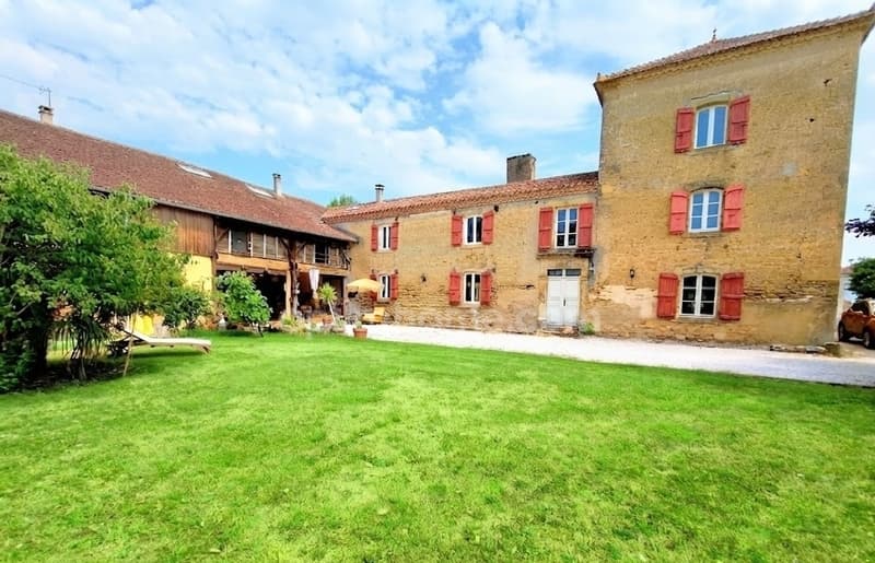 Un Domaine sur la Colline (2)