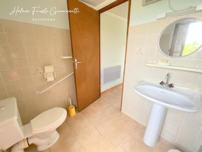 Appartement 3 pièces avec jardin privatif, terrasse vue montagne et (9)
