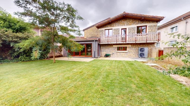 Maison de caractère entièrement rénovée à neuf à vendre SAINT JEAN LES (1)