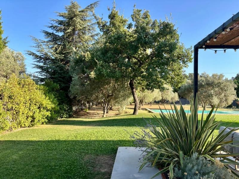 Propriété 8 pièces, piscine à débordement et oliveraie AIX EN PROVENCE (2)
