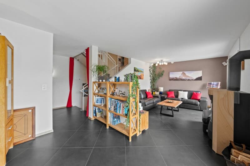 Magnifica villa di architetto di 7,5 locali con piscina riscaldata e idromassaggio, a 5 minuti da Payerne (3)