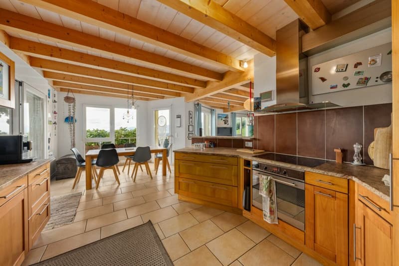 Magnifica villa di architetto di 7,5 locali a 7 minuti da Grandson (5)