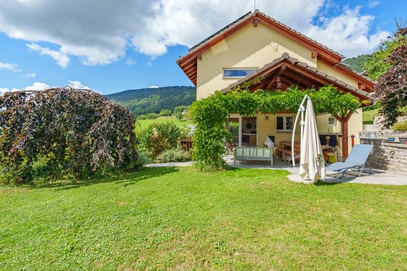 Magnifica villa di architetto di 7,5 locali a 7 minuti da Grandson (15)