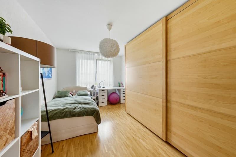 Apartment with 4.5 rooms ideally located (6)