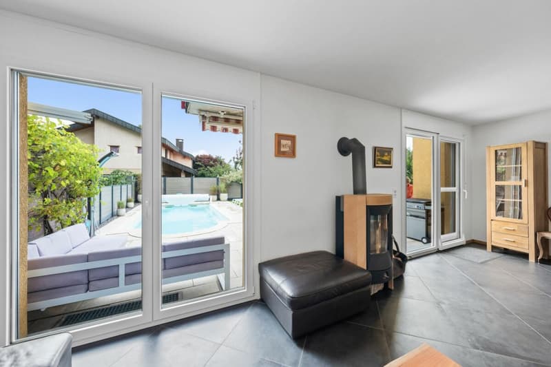 Magnifique villa d'architecte de 7.5 pièces avec piscine chauffée et jacuzzi à Corcelles-près-Payerne (3)