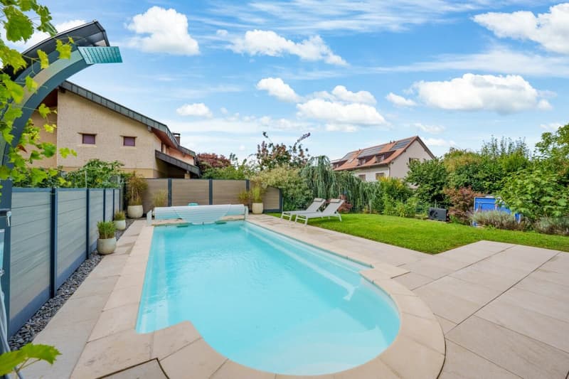 Magnifique villa d'architecte de 7.5 pièces avec piscine chauffée et jacuzzi à Corcelles-près-Payerne (12)