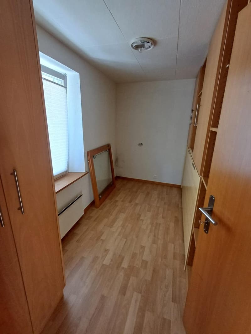 Building with 3 rented apartments in the center of Ardon (6)