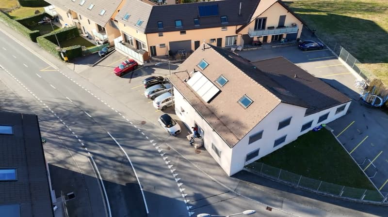 Gewinnbringendes Gebäude mit Erweiterungspotenzial ? 3 Wohnungen ? Oron (VD) (2)