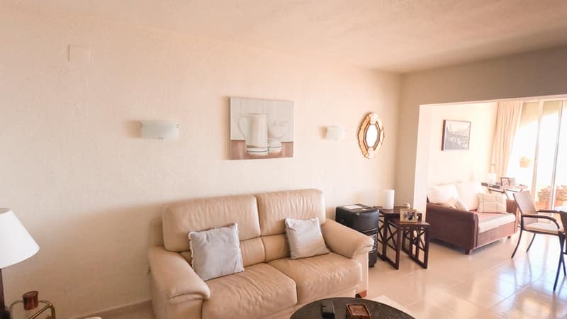 Apartment with pool?? Exceptional sea view full South! (3)