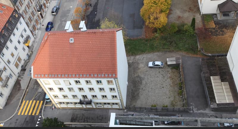 Lot d'un Immeuble de rendement avec deux parcelles de terrain constructibles au Locle(NE) (2)