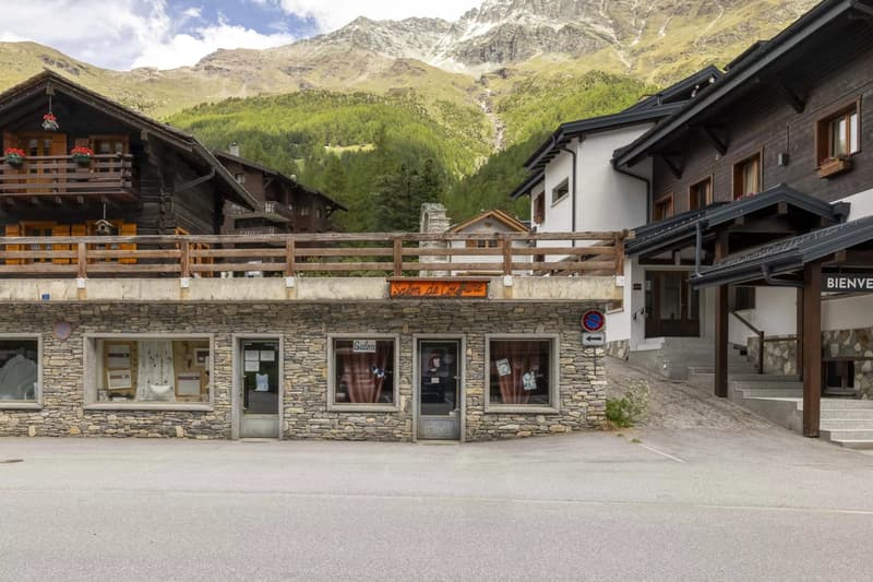 Commercial property for sale ? 46 m² ? Center of Zinal (1)