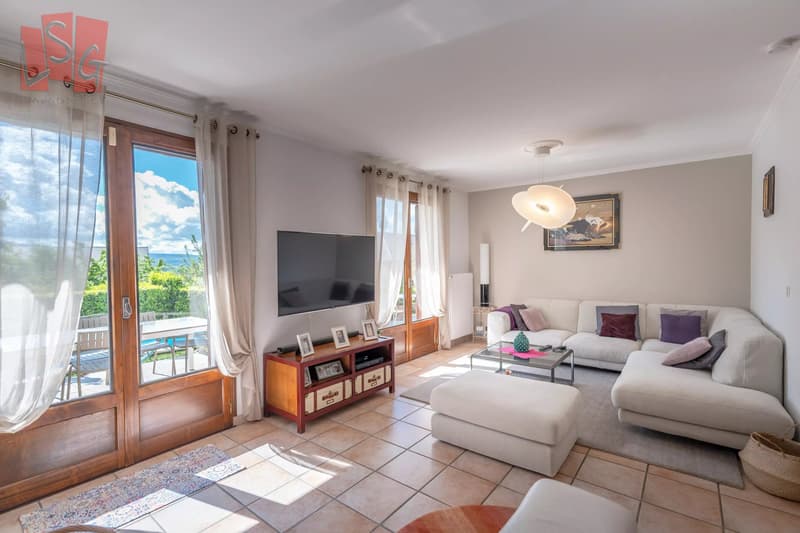 Belle villa familiale de 152 m² à Challex avec piscine (5)
