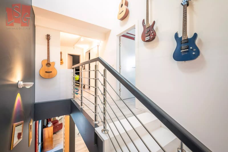 Modern 4-bedroom villa in Saint-Cergue (6)