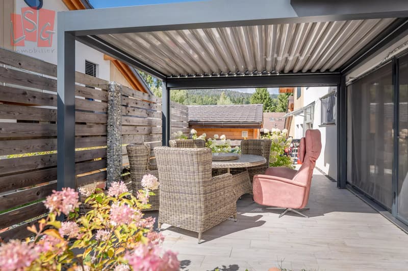 Modern 4-bedroom villa in Saint-Cergue (2)
