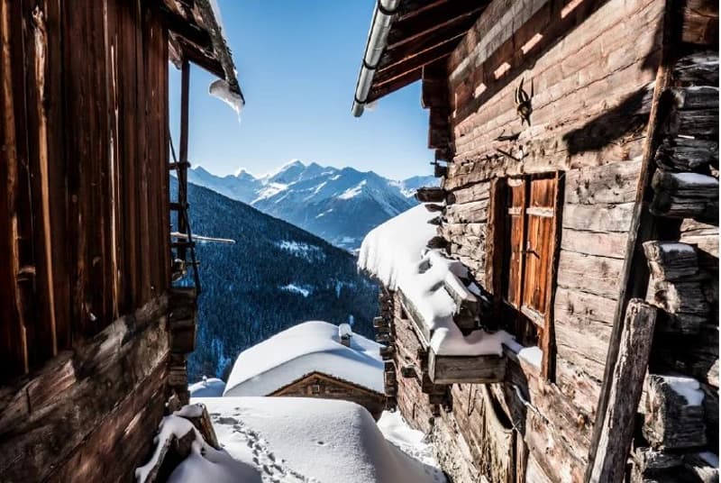 GRIMENTZ - A SAFE INVESTMENT IN AN EXCEPTIONAL SETTING (9)