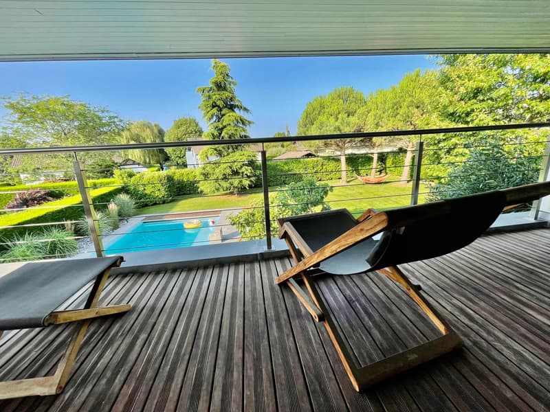 Light, space and serenity ? A private haven in Coppet (3)
