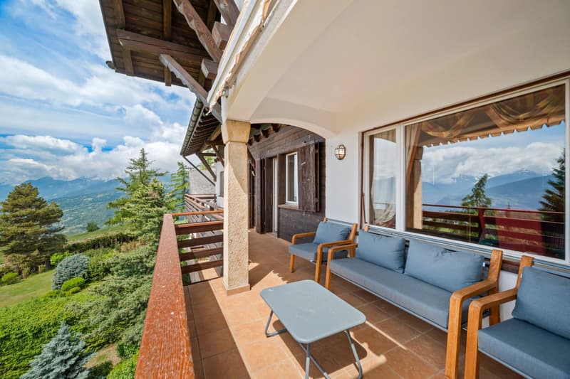 Bright apartment facing the Alpine panoramas (3)