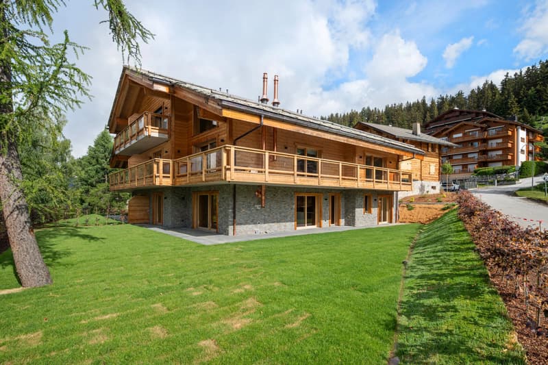 Luxurious duplex in the heart of Crans-Montana (1)