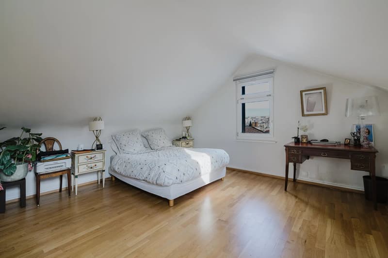 Appartement de 5 pièces avec vue sur le lac et la Cathédrale (6)