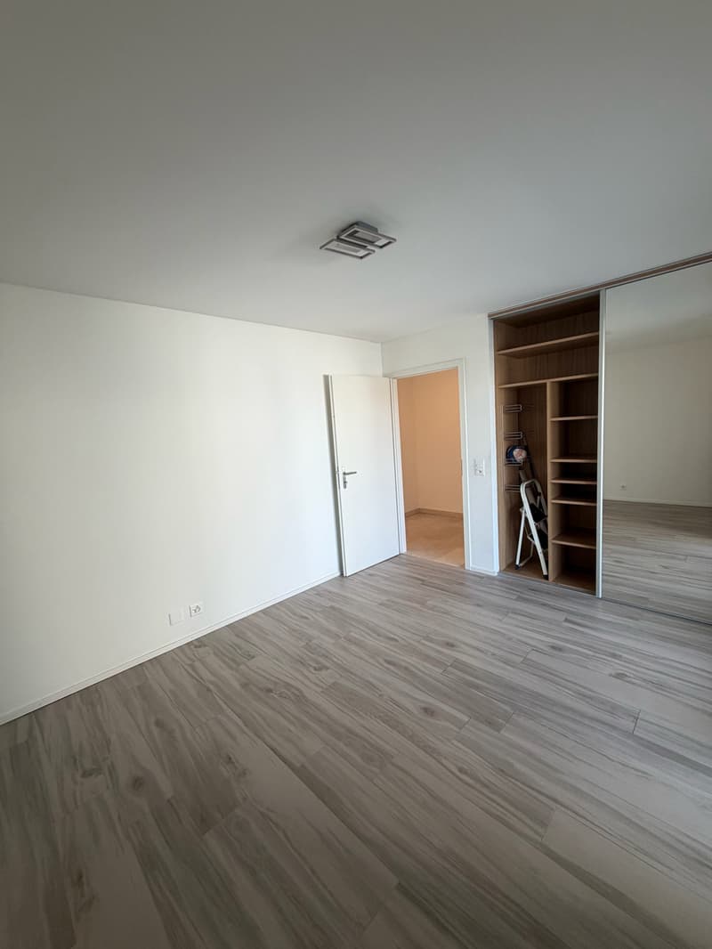 Appartement lumineux de 3.5 pièces avec terrasse à Rolle (8)