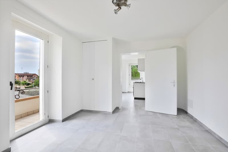 Appartement 1,5 pièces rénové à proximité de l'EPFL (1)
