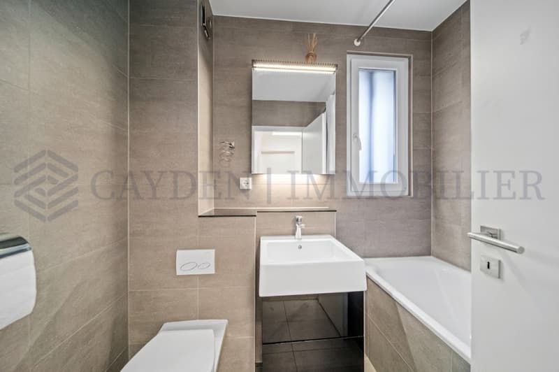 Bella villa moderna con piscina (7)