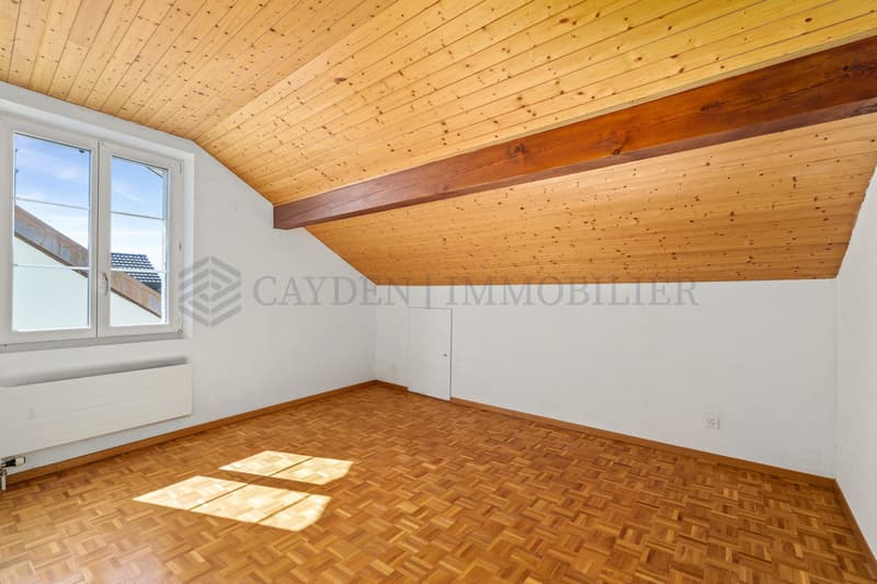 Exclusivité! immeuble de rendement mixte. (13)
