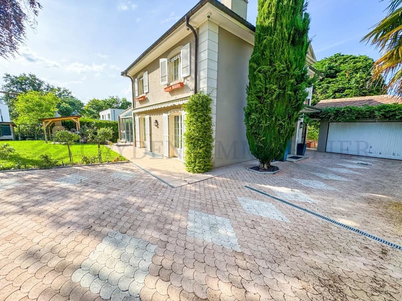 Beautiful 5-bedroom villa! (3)