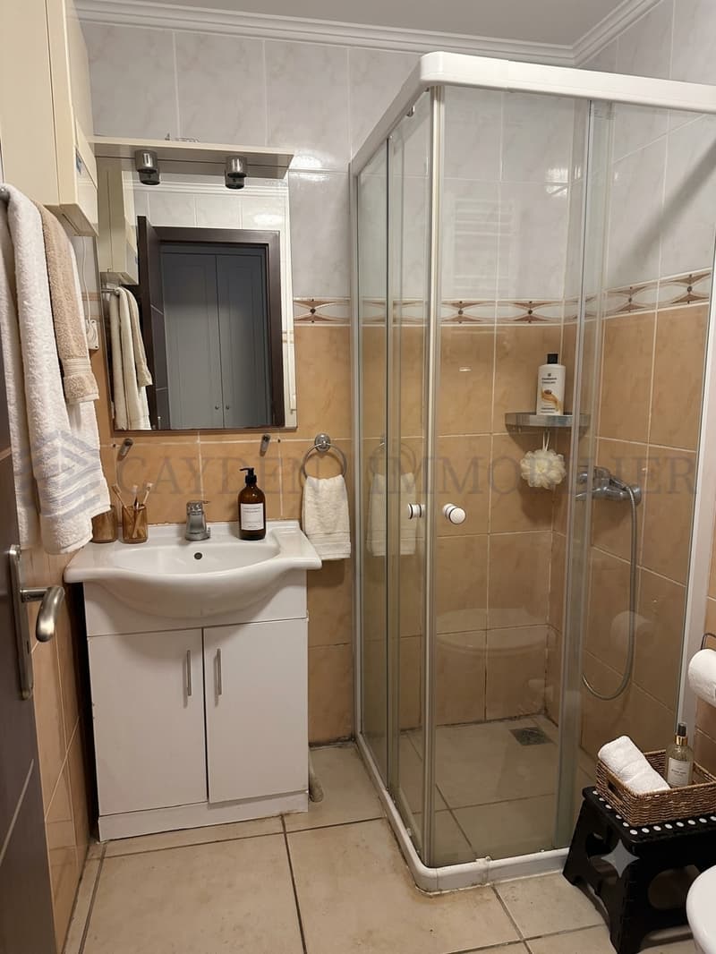 Casa con 6 alloggi e alto rendimento locativo! (9)