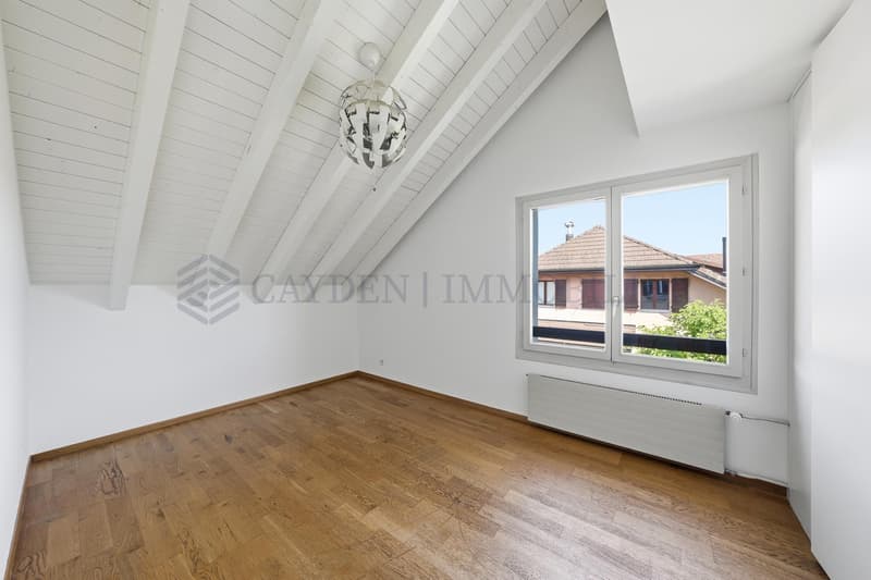 Magnifique duplex - 5,5 pièces rénové à EYSINS (13)