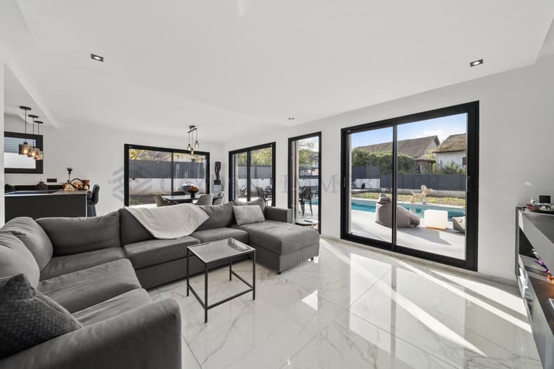 France neighbor, new individual villa with pool (7)
