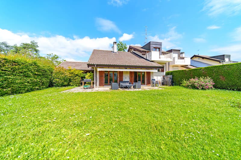 Villa 6 chambres à 800 m du lac ! (2)