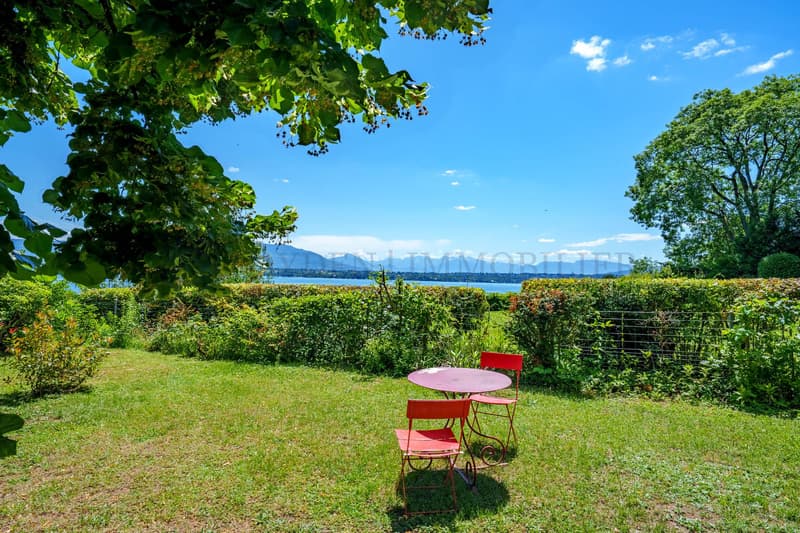 Großes Anwesen mit Blick und Nähe zum See (2)