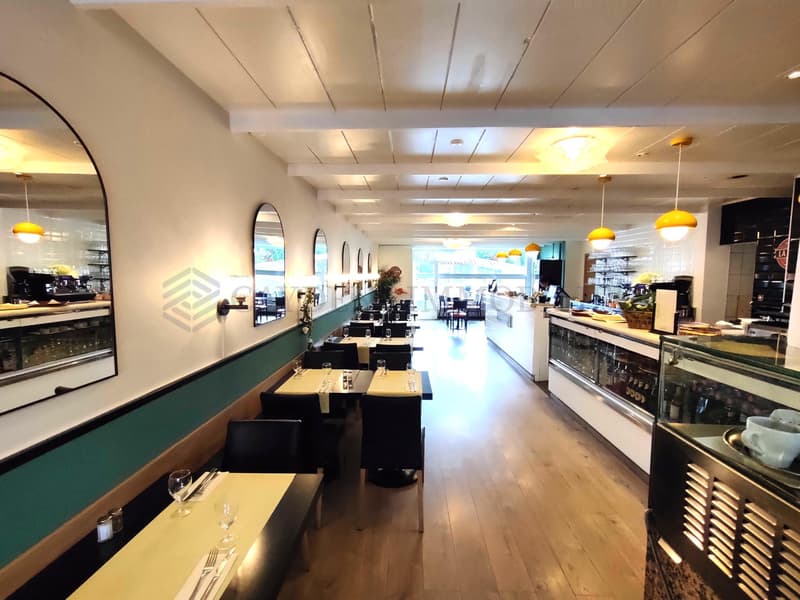 En exclusivité! Complexe de Restaurant! (2)