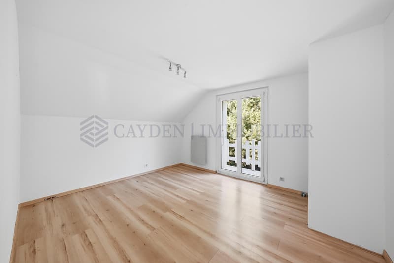 Villa a schiera ristrutturata con studio indipendente in un ambiente residenziale privilegiato a Commugny (6)