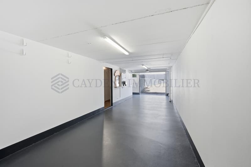 Villa a schiera ristrutturata con studio indipendente in un ambiente residenziale privilegiato a Commugny (13)