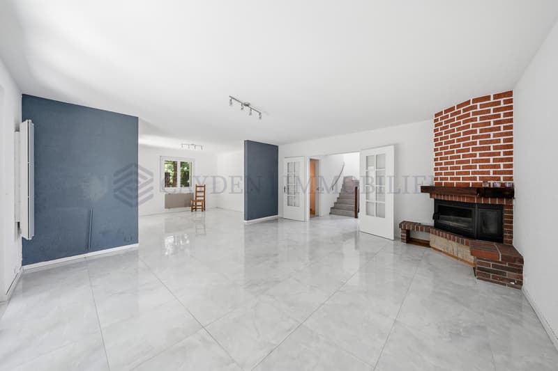 Villa a schiera ristrutturata con studio indipendente in un ambiente residenziale privilegiato a Commugny (4)