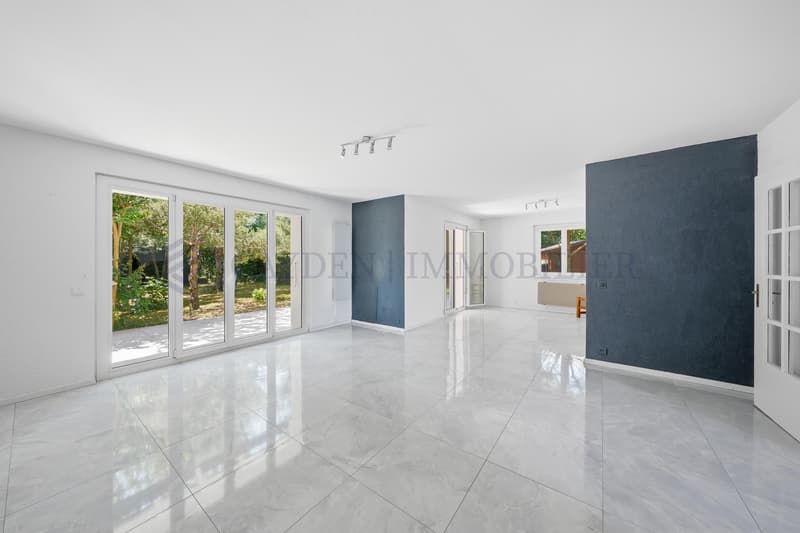 Villa a schiera ristrutturata con studio indipendente in un ambiente residenziale privilegiato a Commugny (3)