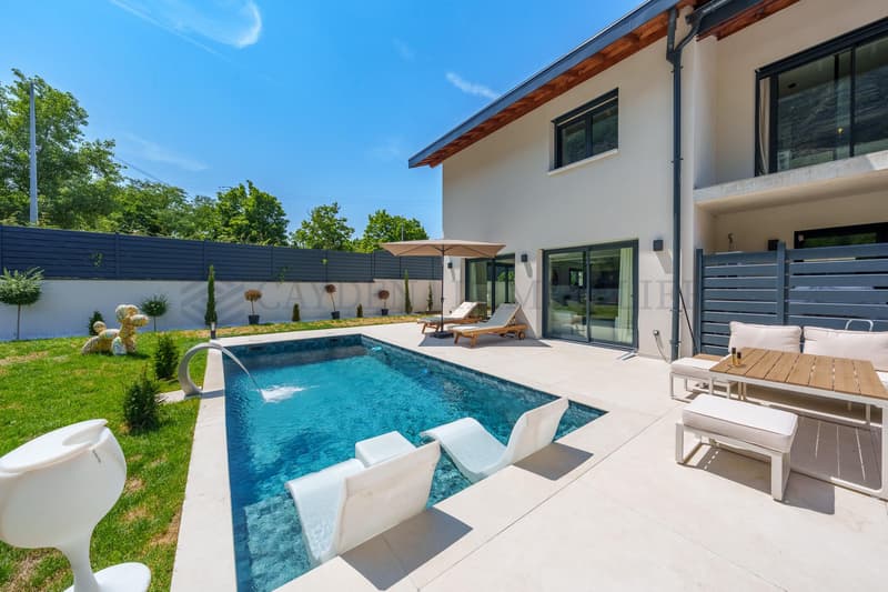 New, exceptional semi-detached villa (1)