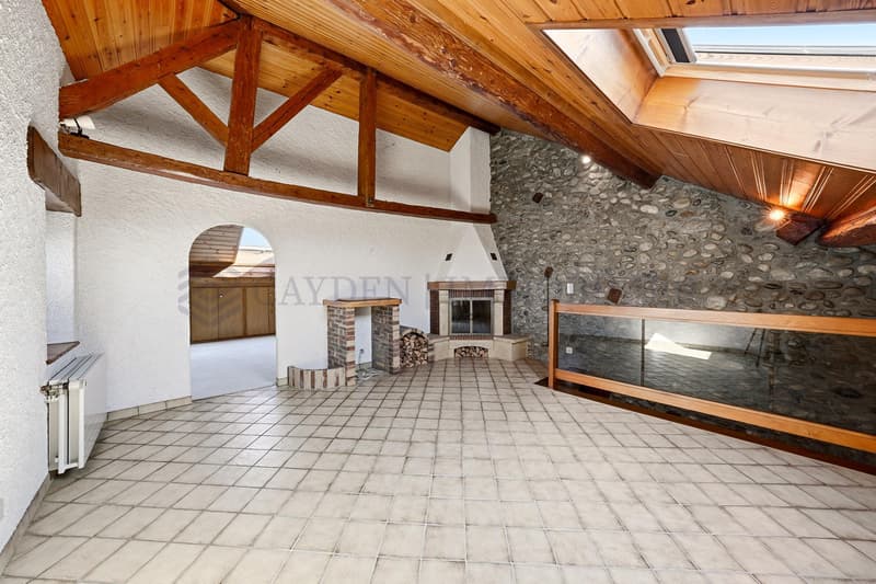 Exclusivité !! Belle maison centenaire à découvrir (5)